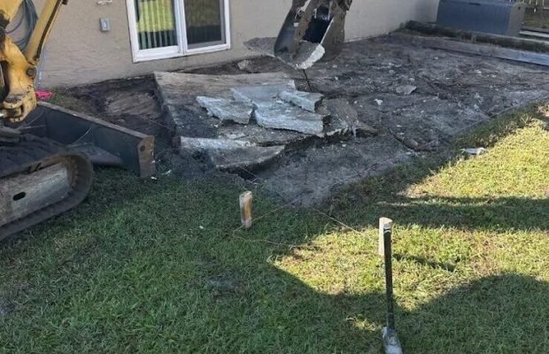 Demolition and Junk Removal for a cleaner Porch area in Palm Bay